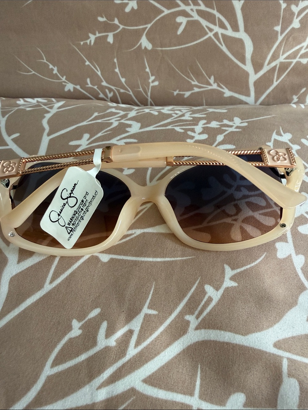 Jessica Simpson Cream Frame Sunglasses with Brown Gradient Lenses - Picture 3 of 3